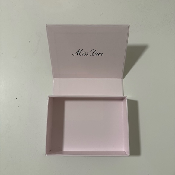 Dior storage box - Picture 2 of 3